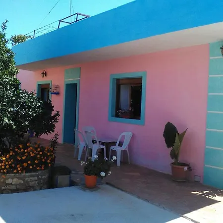 Πανσιόν Vila,Apartaments Luani *
