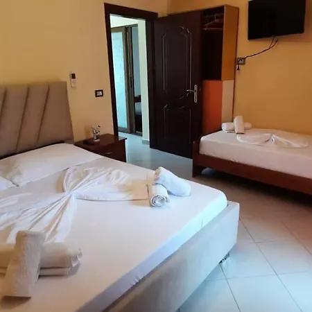 Vila,apartaments Luani * Ksamil